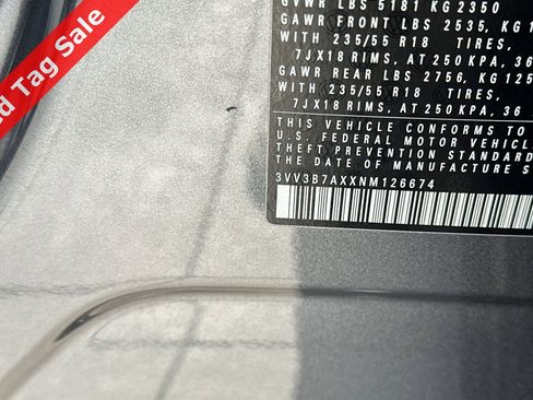 Certified 2022 Volkswagen Tiguan SE w/ Panoramic Sunroof Package image 32