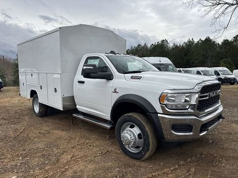 New 2024 RAM 4500 Tradesman image 15