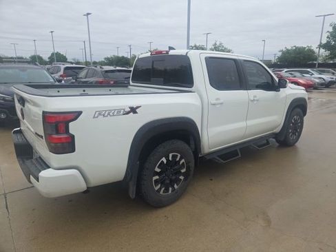 Used 2024 Nissan Frontier Pro-X image 3