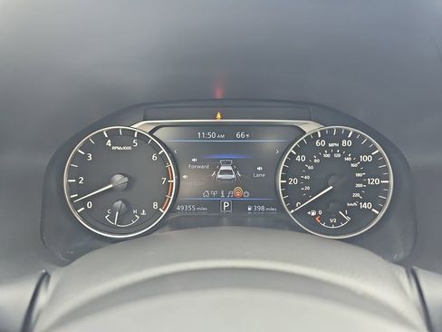 Used 2024 Nissan Altima 2.5 SV FWD image 24