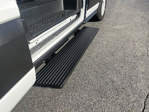 Used 2023 Ford Transit 350 XLT image 26