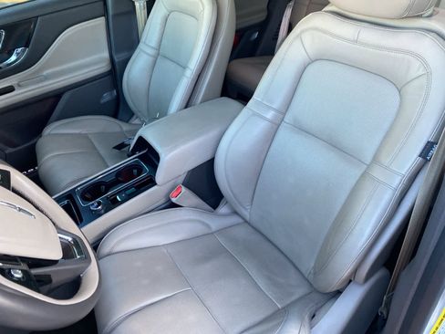 Used 2022 Lincoln Corsair Grand Touring w/ Elements Technology Bundle image 11