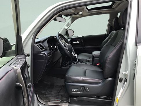 Certified 2023 Toyota 4Runner TRD Off-Road Premium w/ Moonroof Package AWD/4WD image 18