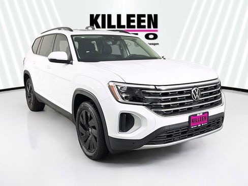 Used 2025 Volkswagen Atlas SE image 1