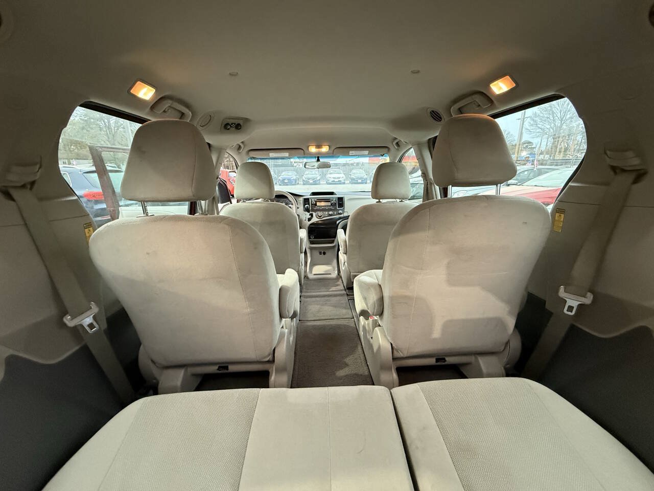 Used 2014 Toyota Sienna L FWD image 13