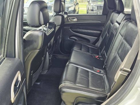 Used 2014 Jeep Grand Cherokee Limited w/ Trailer Tow Group IV AWD/4WD image 11