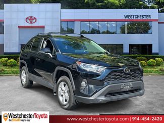 Used 2021 Toyota RAV4 XLE AWD/4WD video 1
