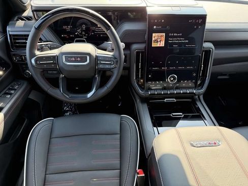 Used 2026 GMC Yukon AT4 Ultimate w/ LPO, Floor Liner Package AWD/4WD image 11