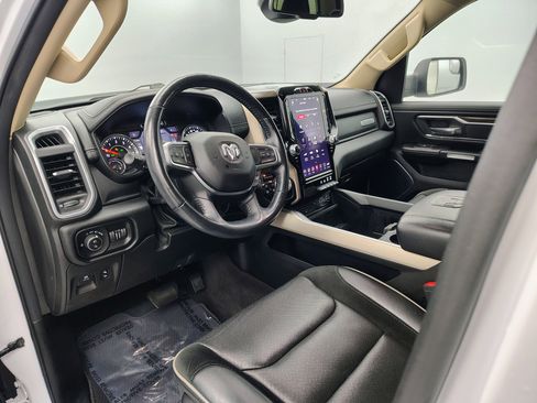 Used 2019 RAM 1500 Laramie image 46