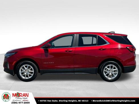 Certified 2024 Chevrolet Equinox LT w/ LPO, Floor Liner Package FWD image 2