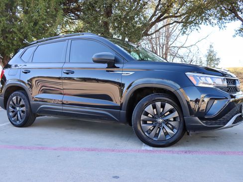 Used 2022 Volkswagen Taos S AWD/4WD image 1