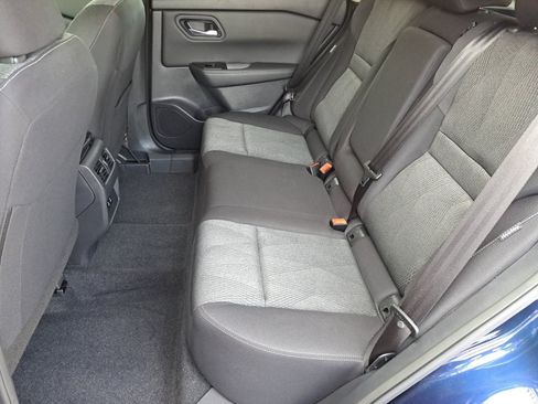 Used 2026 Nissan Rogue SV AWD/4WD image 15