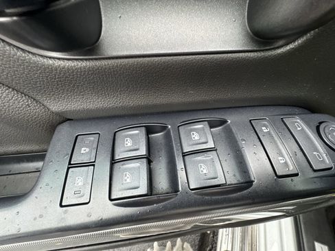 Used 2018 Chevrolet Silverado 1500 LT w/ All Star Edition image 13