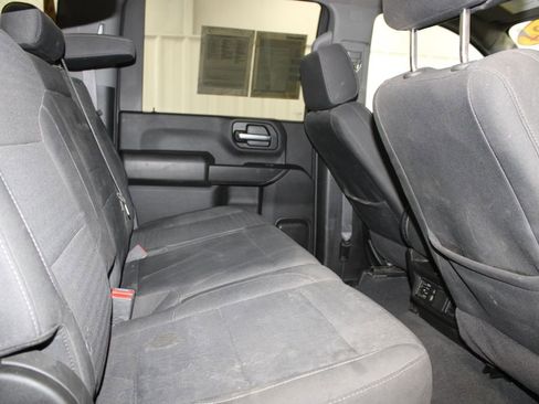 Used 2024 Chevrolet Silverado 2500 Custom w/ Custom Value Package image 29