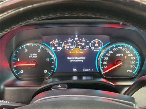 Used 2018 GMC Sierra 2500 Denali w/ Duramax Plus Package AWD/4WD image 11