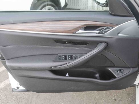 Certified 2023 BMW 530i w/ Convenience Package RWD image 17