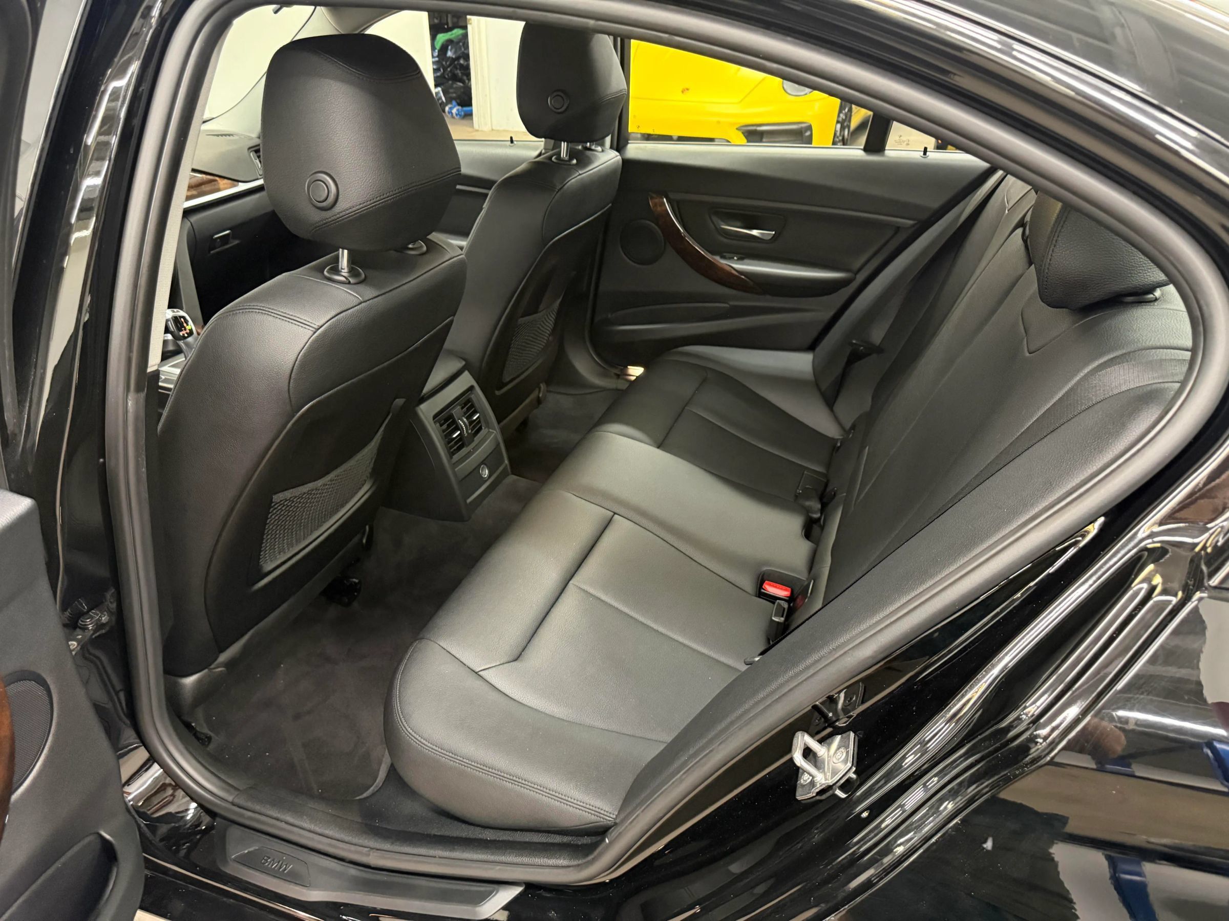 Used 2015 BMW 328i Sedan RWD image 18