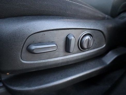 Used 2023 Chevrolet Traverse LT w/ LPO, Cargo Package image 31