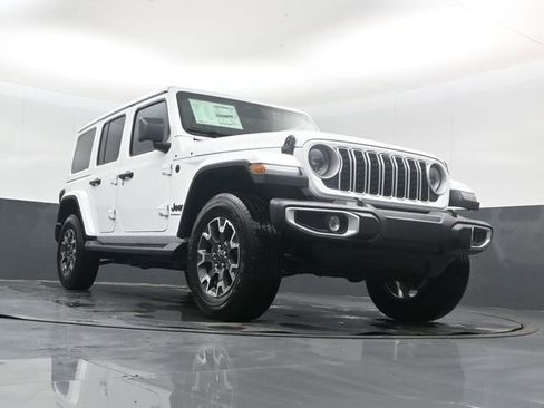 New 2026 Jeep Wrangler Unlimited Sahara AWD/4WD image 43