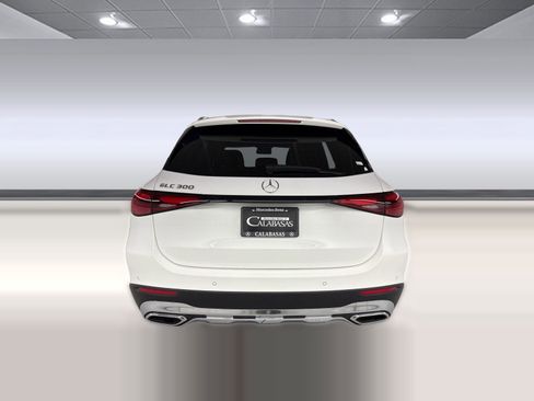 Certified 2026 Mercedes-Benz GLC 300 image 10