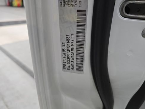 Used 2024 RAM 3500 Big Horn w/ Night Edition image 19