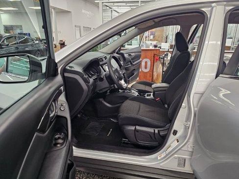 Used 2020 Nissan Rogue S AWD/4WD image 28