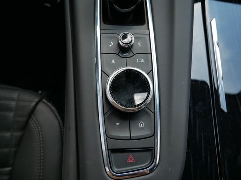 Certified 2024 Cadillac Escalade V w/ LPO, ONYX Package AWD/4WD image 31