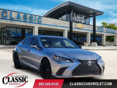 Used 2022 Lexus ES 350 F Sport w/ Accessory Package 2