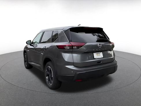 Used 2025 Nissan Rogue SV FWD image 11