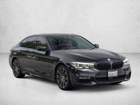 Used 2018 BMW 540i RWD image 3