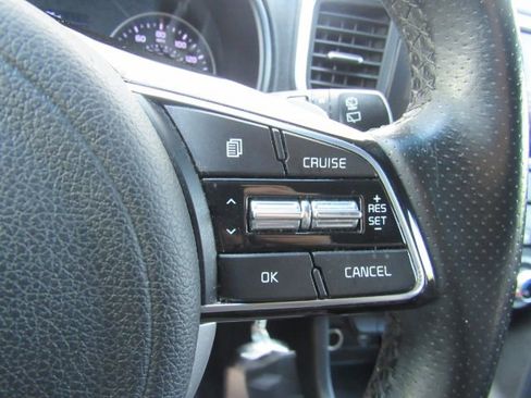 Used 2021 Kia Sportage S image 39