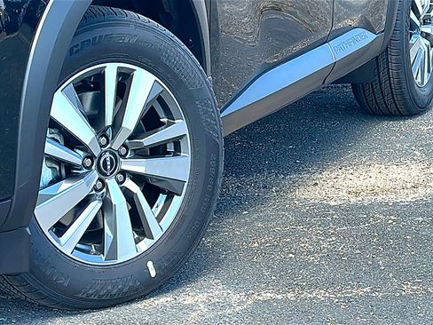 New 2026 Nissan Pathfinder SL w/ Cargo Package FWD image 3