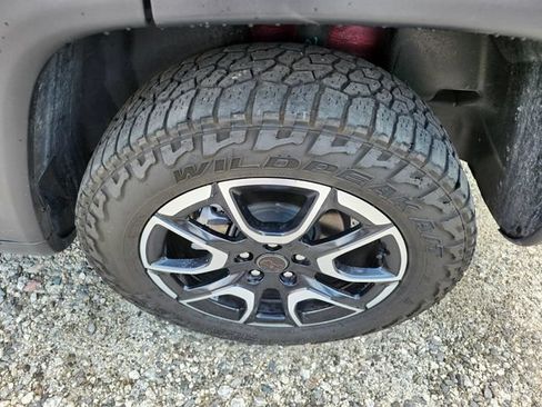 Used 2025 Jeep Compass Trailhawk AWD/4WD image 6