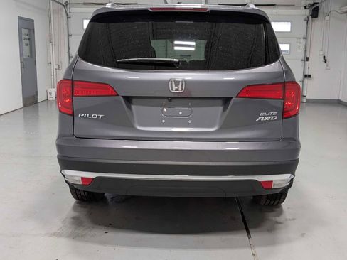 Used 2017 Honda Pilot Elite image 9