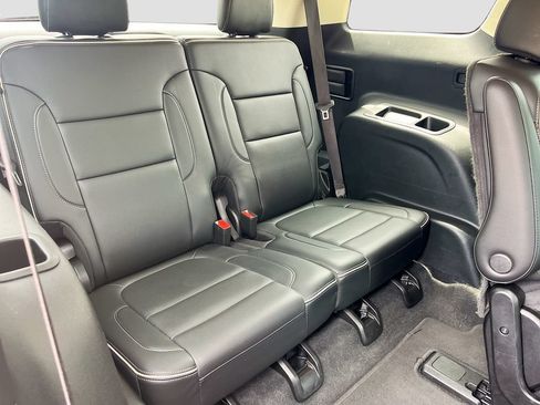 Used 2022 GMC Acadia Denali w/ Denali Ultimate Package FWD image 29
