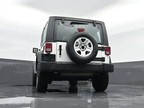 Used 2017 Jeep Wrangler Unlimited Sport AWD/4WD image 21