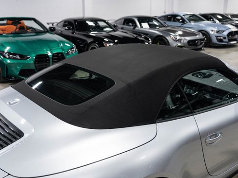 Used 2015 Porsche 911 Carrera GTS RWD image 11