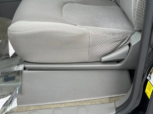 Used 2017 Nissan Frontier SV AWD/4WD image 17