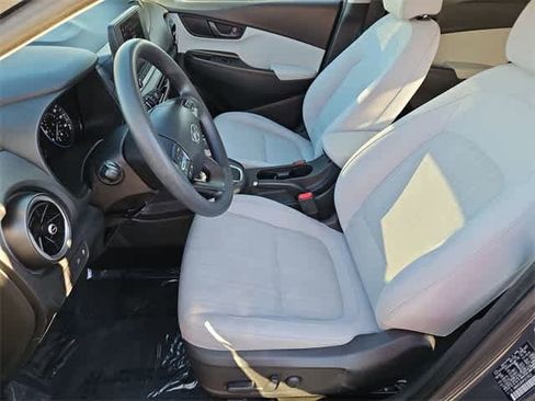 Used 2023 Hyundai Kona SEL image 16