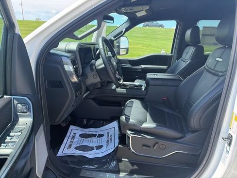 New 2026 Ford F250 Platinum AWD/4WD image 9