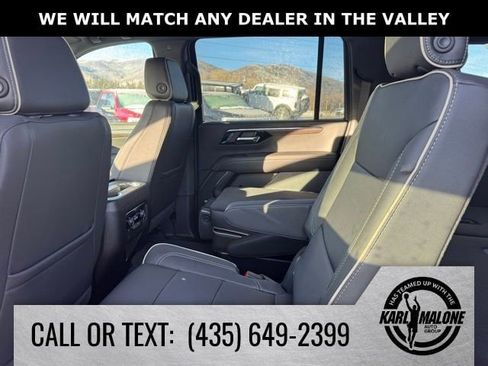 New 2025 Chevrolet Suburban Premier w/ Sun And Tow Package AWD/4WD image 23
