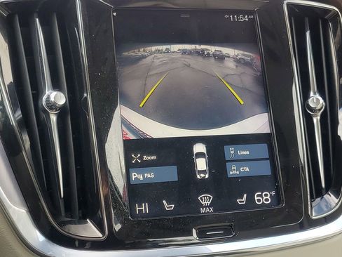 Used 2020 Volvo S60 T6 Momentum image 24