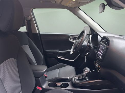 Used 2023 Kia Soul LX w/ Option Group 015 image 14