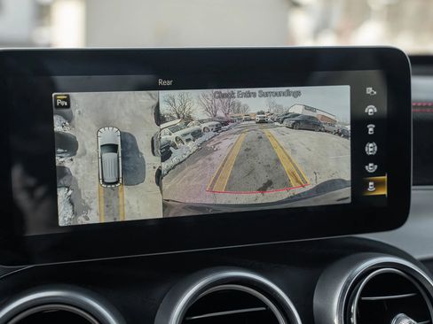 Used 2021 Mercedes-Benz GLC 43 AMG 4MATIC image 30