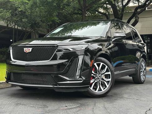 Certified 2025 Cadillac XT6 Sport w/ LPO, Floor Liner Package AWD/4WD image 1