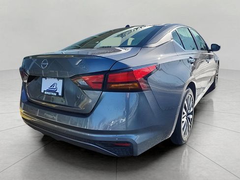 Used 2025 Nissan Altima 2.5 SV image 7