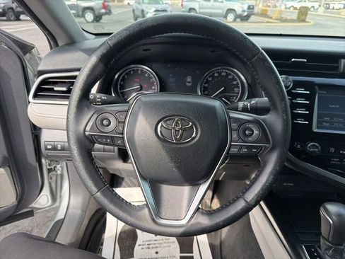 Certified 2018 Toyota Camry XLE image 18