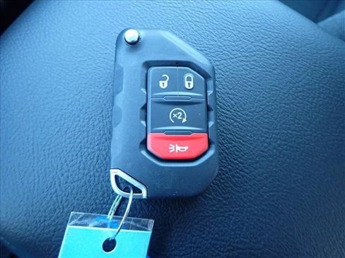 New 2026 Jeep Gladiator Rubicon w/ Safety Group image 26