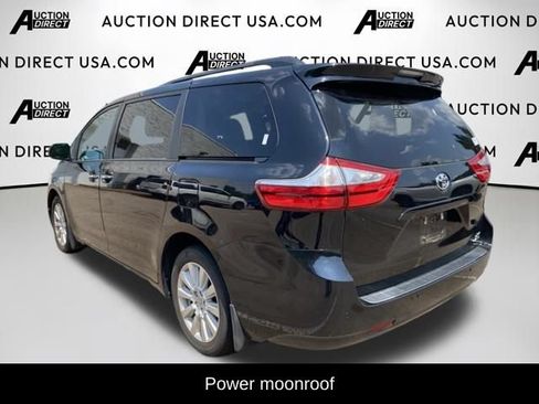 Used 2017 Toyota Sienna XLE w/ XLE Navigation Package AWD/4WD image 9
