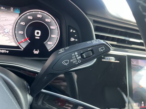 Used 2025 Audi Q7 3.0T Premium Plus AWD/4WD image 21